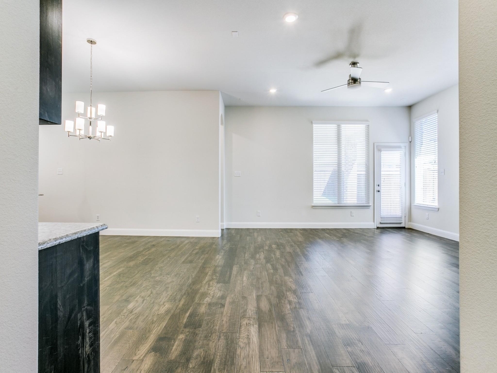 2215 Yorktown Drive - Photo 12