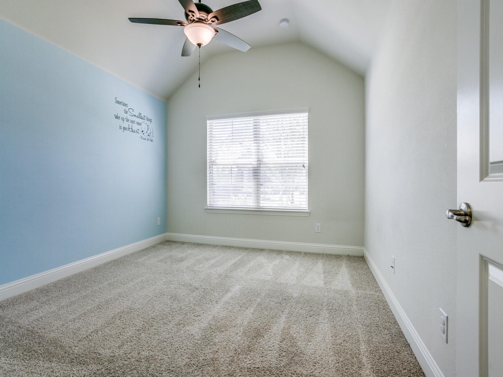2215 Yorktown Drive - Photo 20