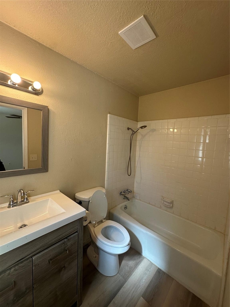 5001 Cummings Drive - Photo 10