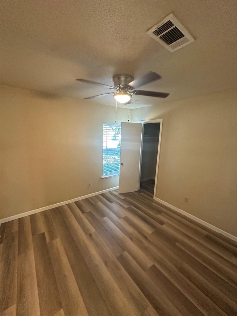 5001 Cummings Drive - Photo 7