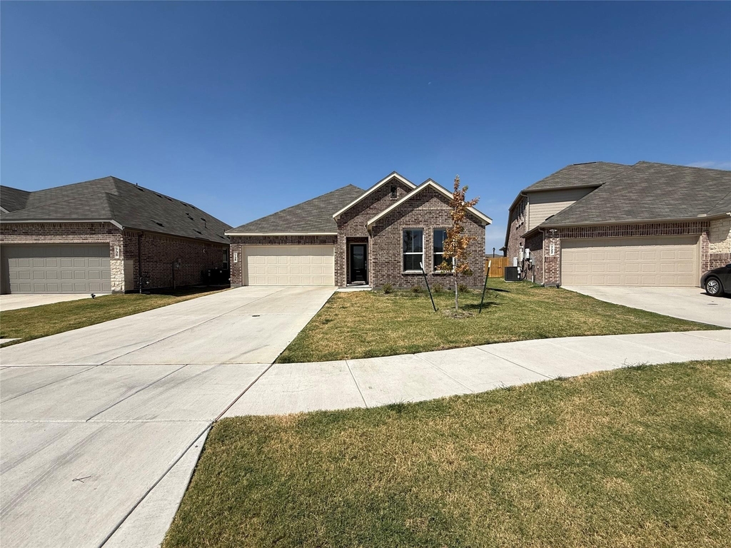 726 Madrono Drive - Photo 1