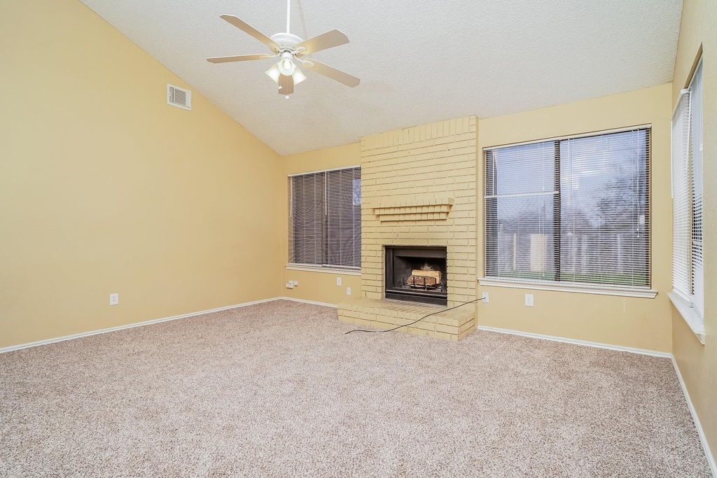 3934 Cochise Drive - Photo 2
