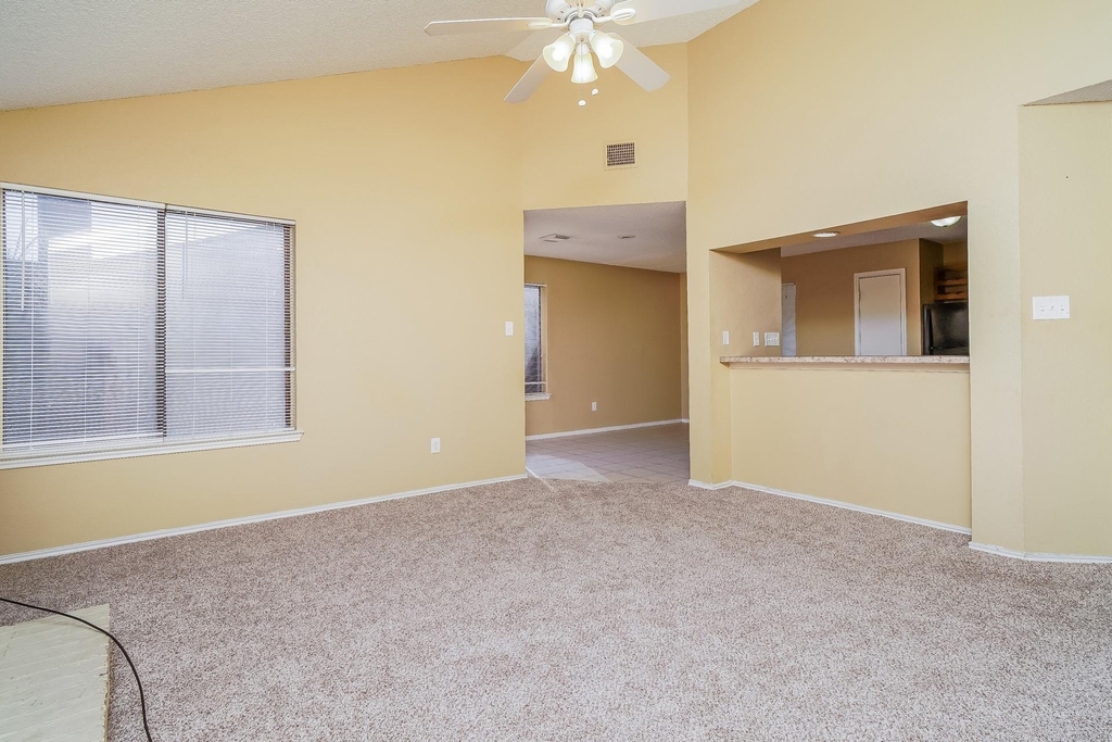 3934 Cochise Drive - Photo 3