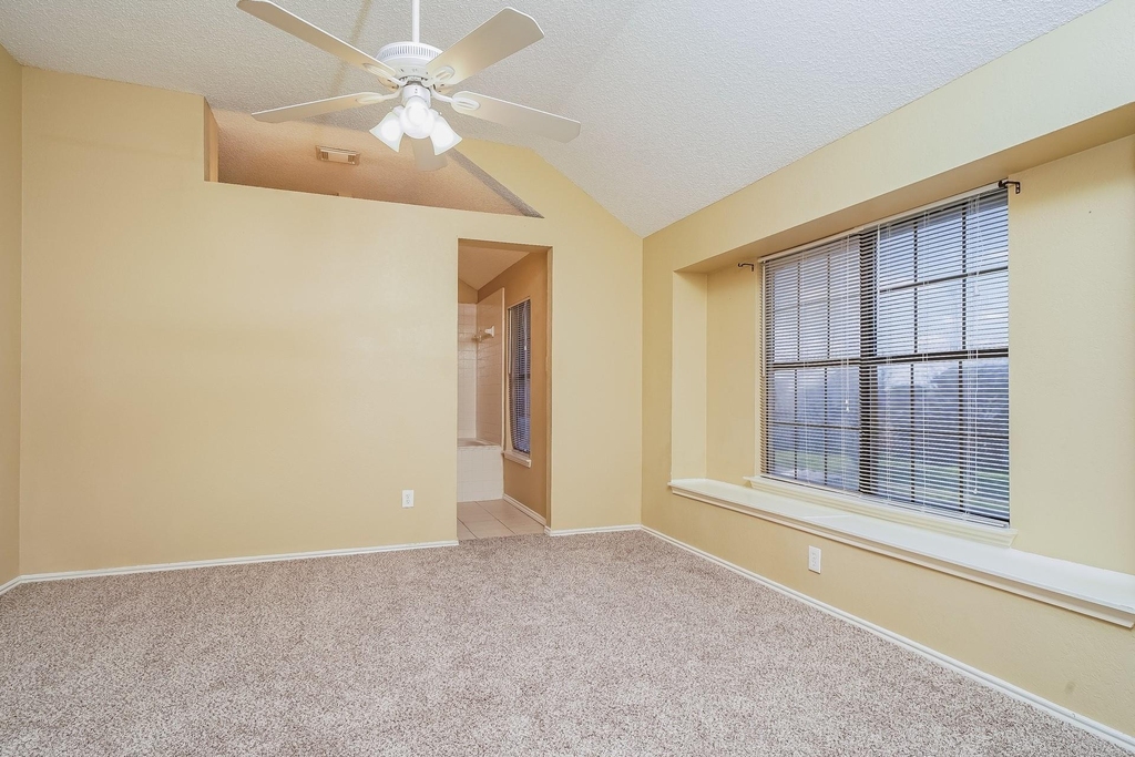 3934 Cochise Drive - Photo 8