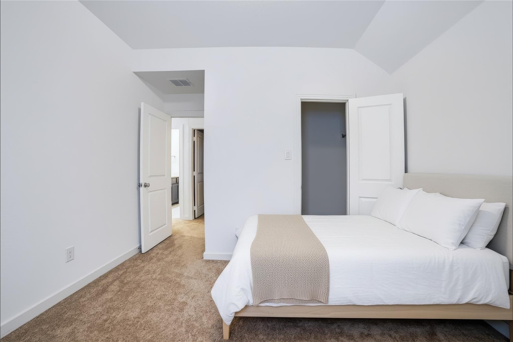 2836 Epping Way - Photo 36