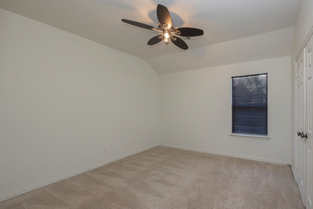 6405 Sapphire Drive - Photo 30