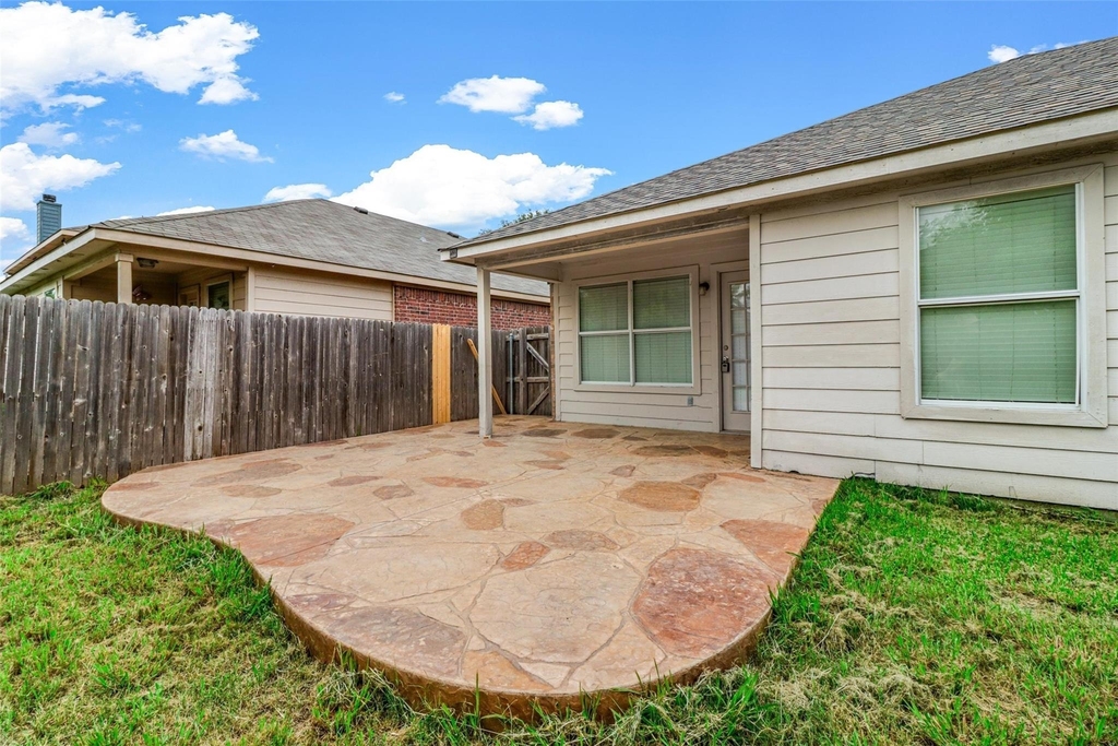 1201 Caroline Drive - Photo 22