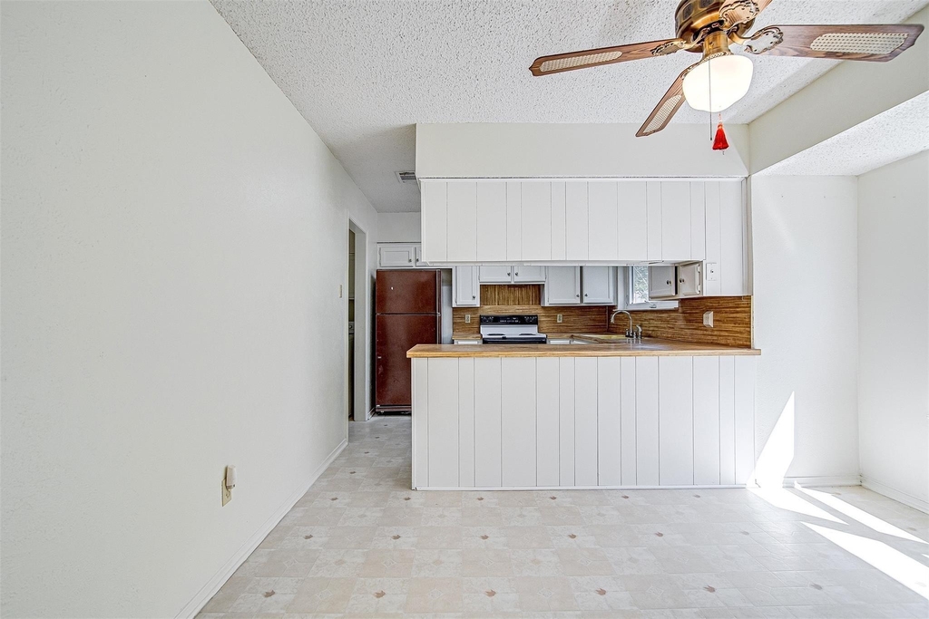 3816 Del Rio Drive - Photo 4