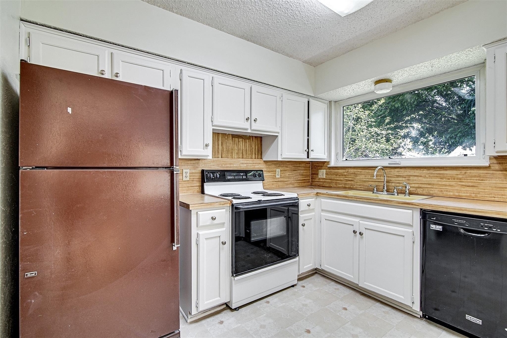 3816 Del Rio Drive - Photo 7