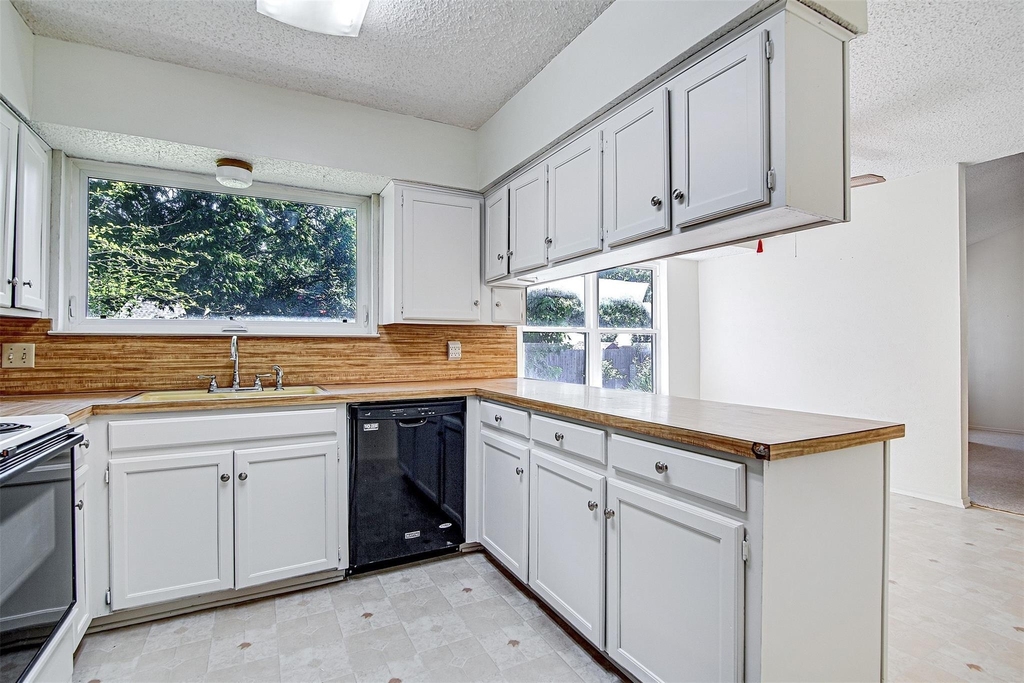 3816 Del Rio Drive - Photo 6