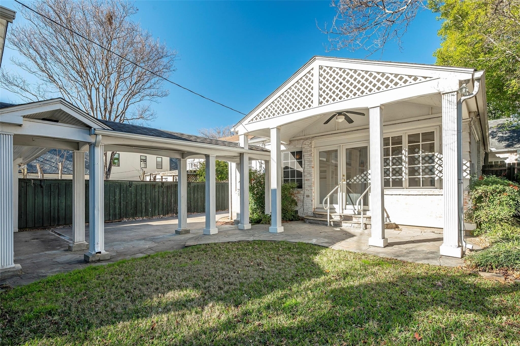 4665 Southern Avenue - Photo 11