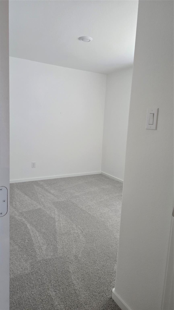 7916 Rutherford Lane - Photo 9