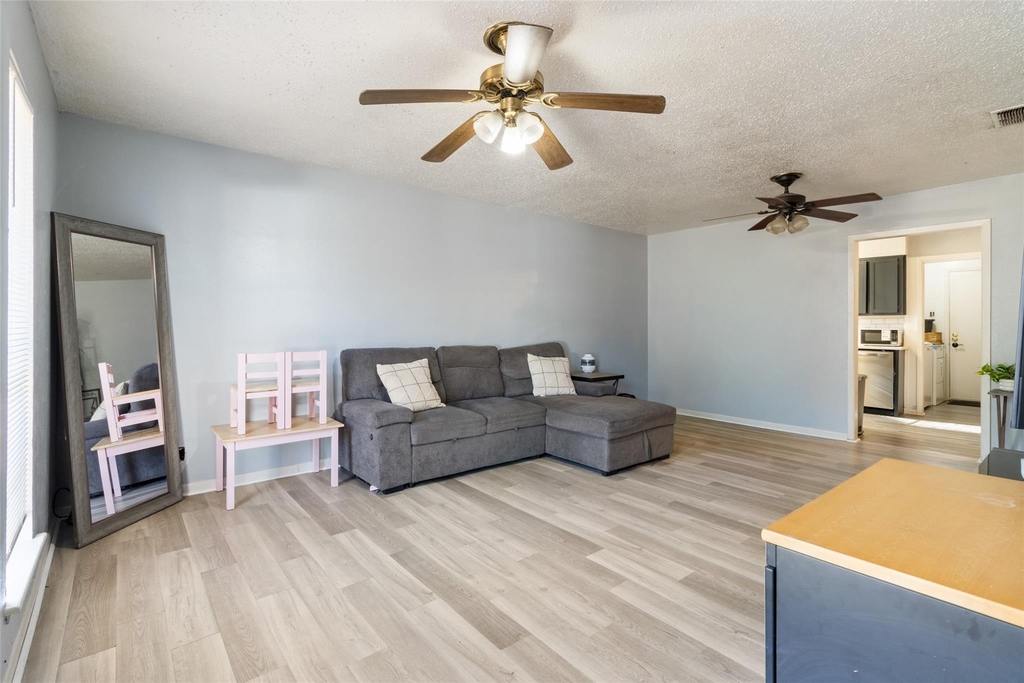 309 Blake Drive - Photo 3