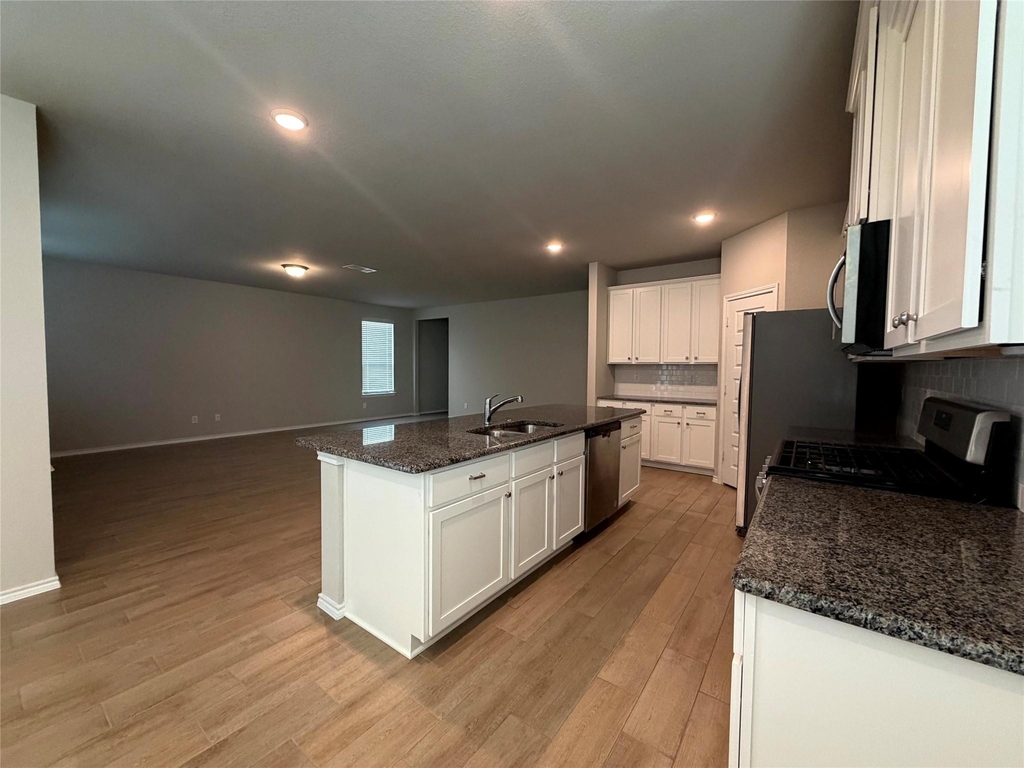 2928 Brittlebush Drive - Photo 4