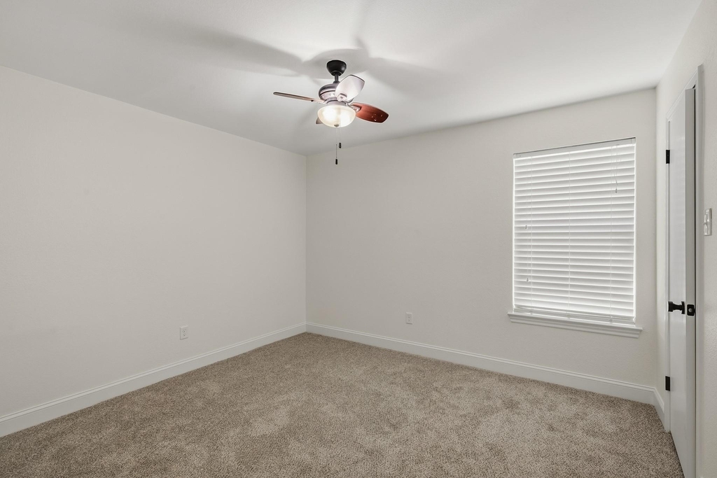 2507 Mardell Drive - Photo 12