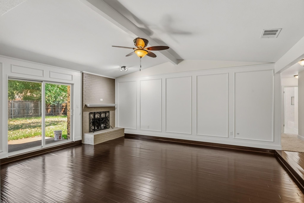 2507 Mardell Drive - Photo 5