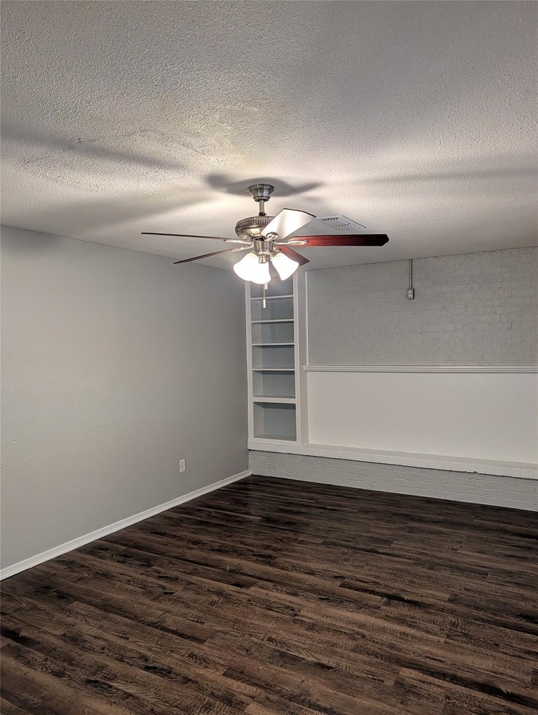 2558 Duringer Road - Photo 8