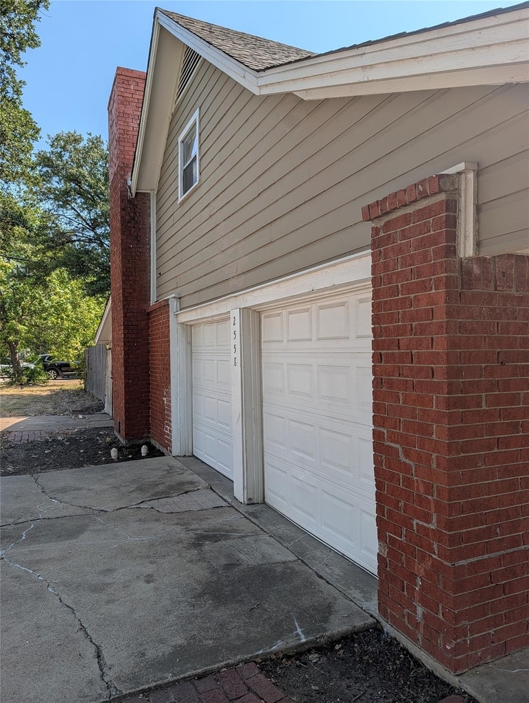 2558 Duringer Road - Photo 2