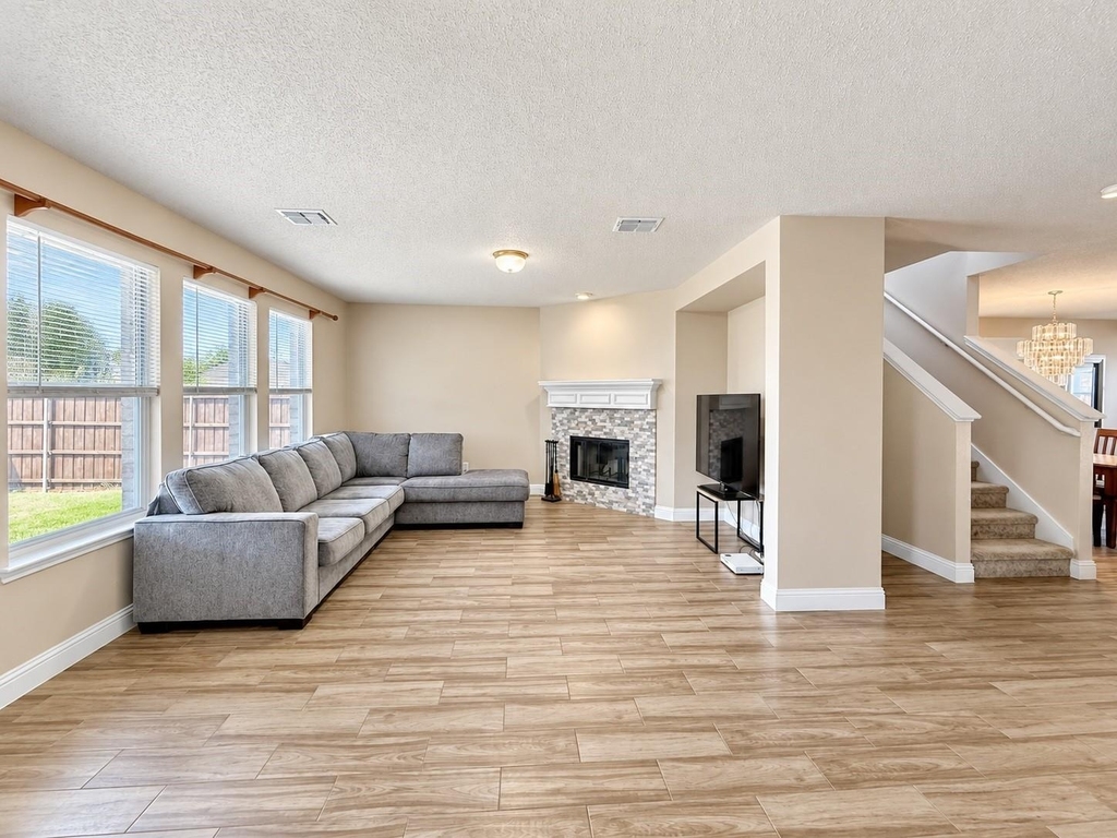 14800 Ledgeview Court - Photo 1