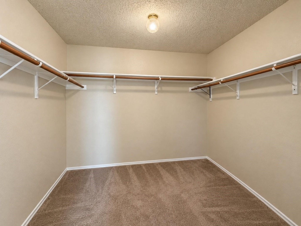 14800 Ledgeview Court - Photo 15