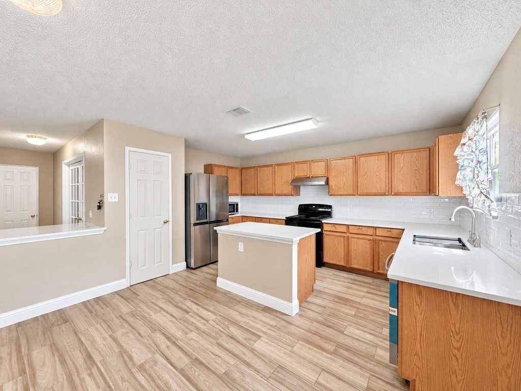 14800 Ledgeview Court - Photo 4