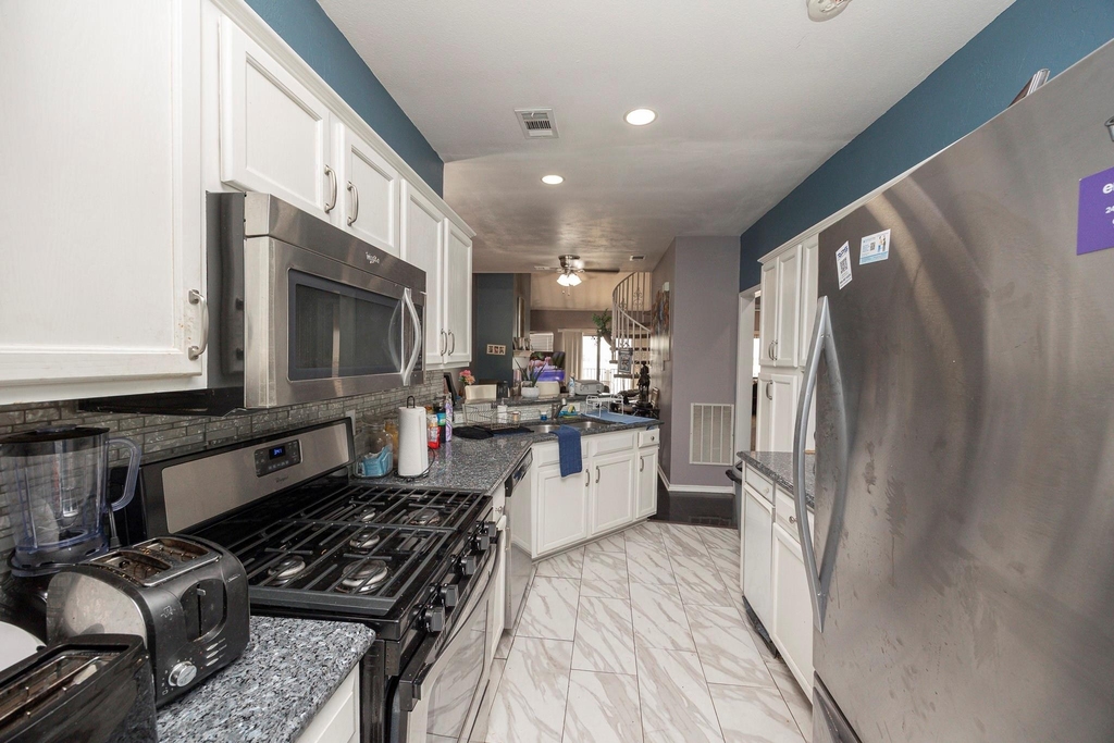 1418 Signal Ridge - Photo 21