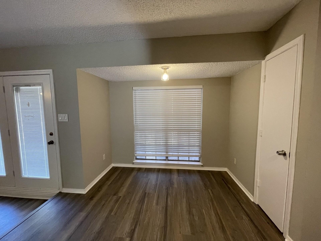 5315 Windy Meadow Drive - Photo 4