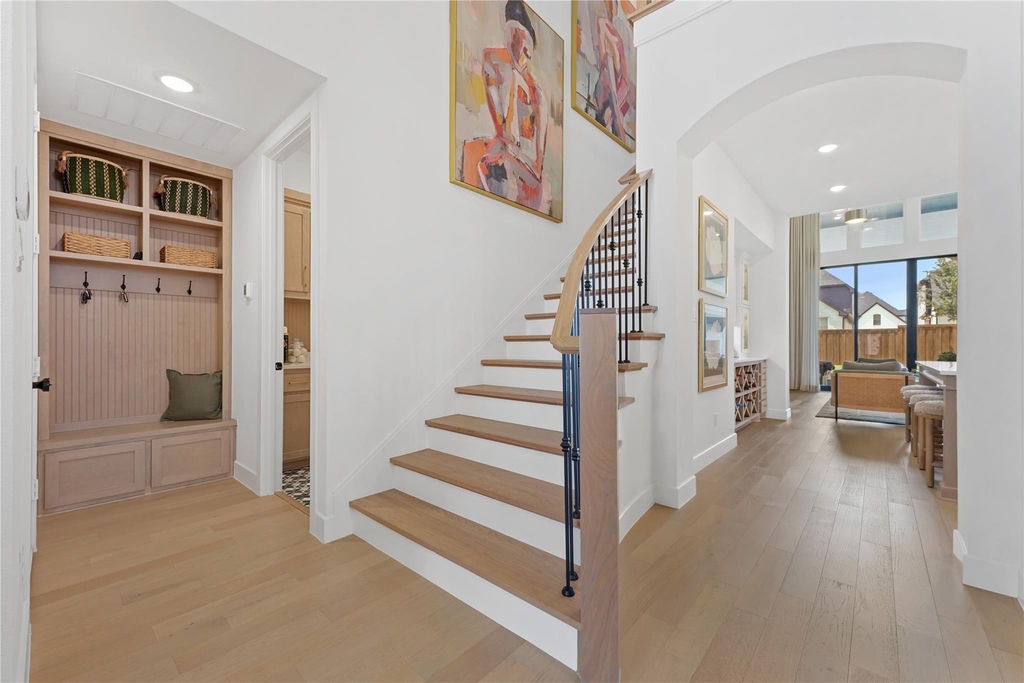 2550 Whitewood Drive - Photo 7