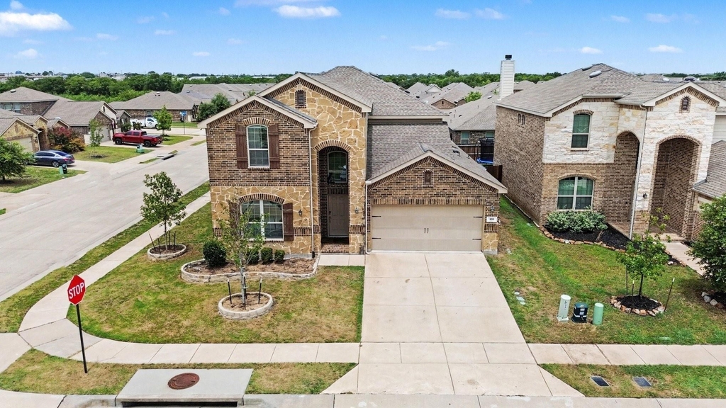 305 Pitt Circle - Photo 2