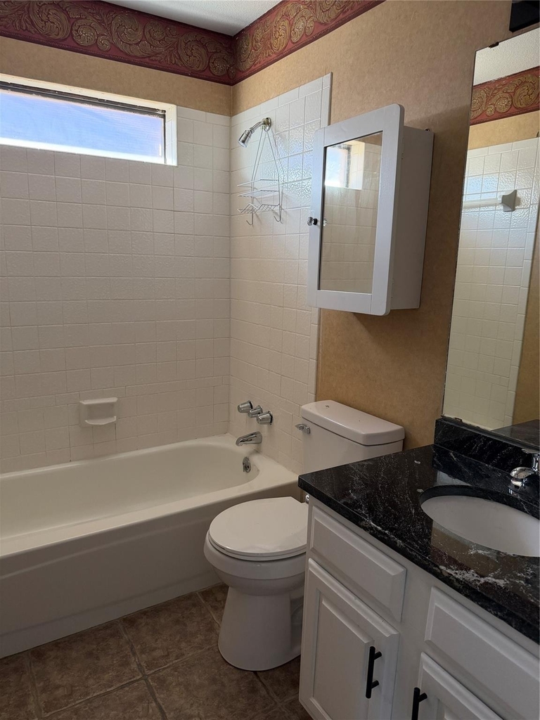 5033 Wagon Wheel Avenue - Photo 3