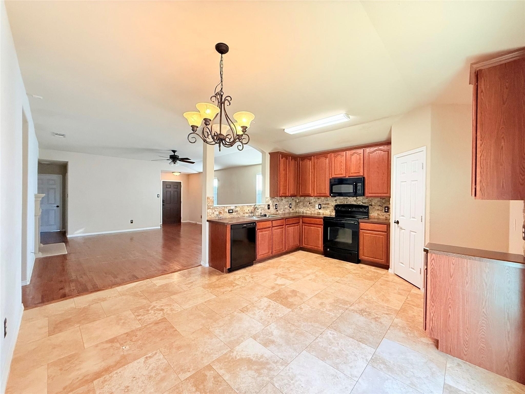 1604 Quail Springs Circle - Photo 8