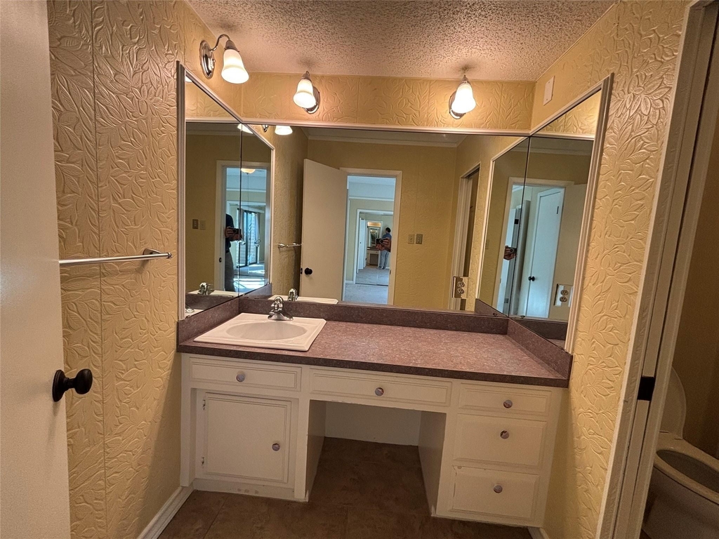 4702 Ranch View Road - Photo 26