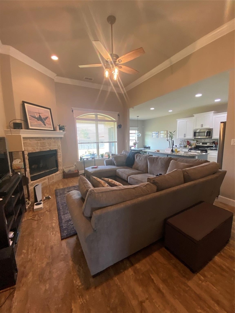 309 Mill Creek Drive - Photo 1