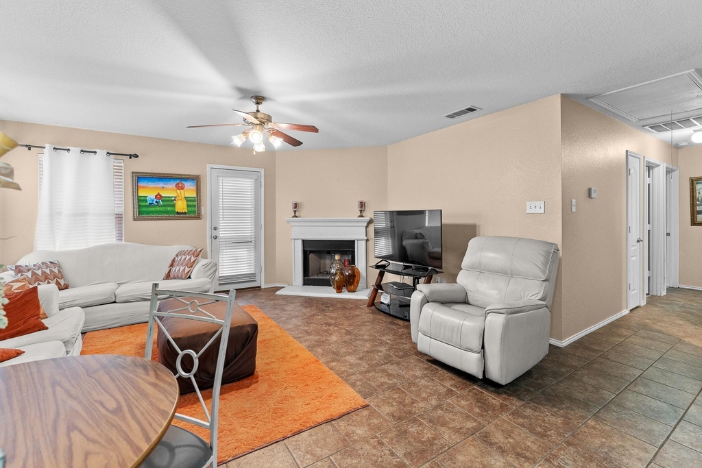 729 Pheasant Road - Photo 4