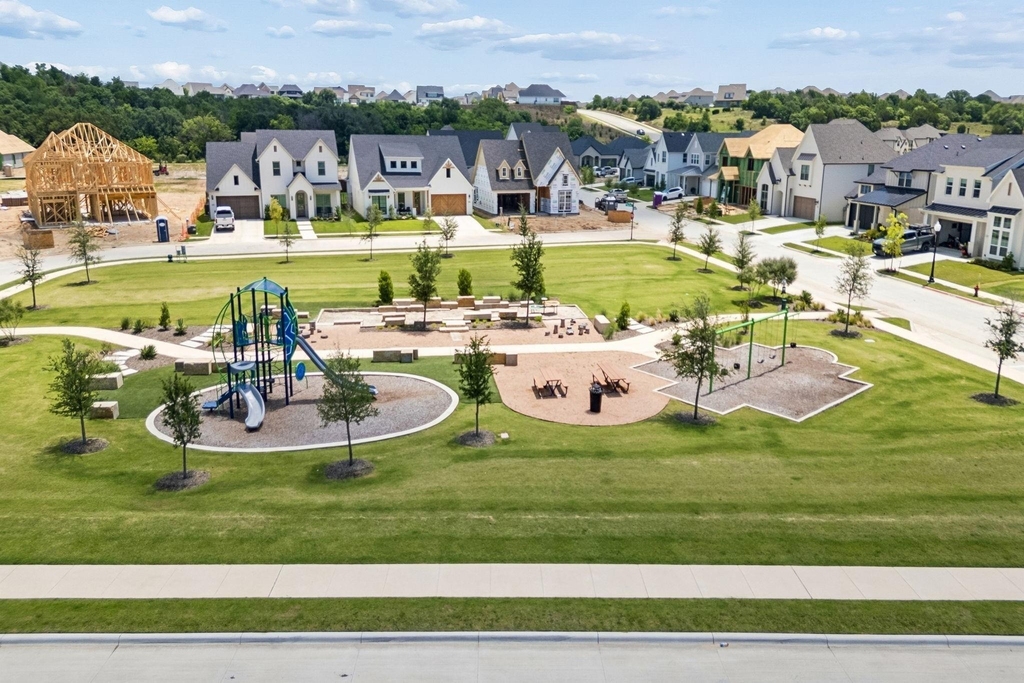 217 Observation Drive N - Photo 2