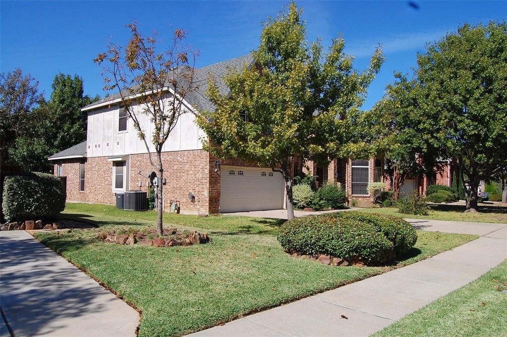 2011 Glen Manor Road - Photo 1