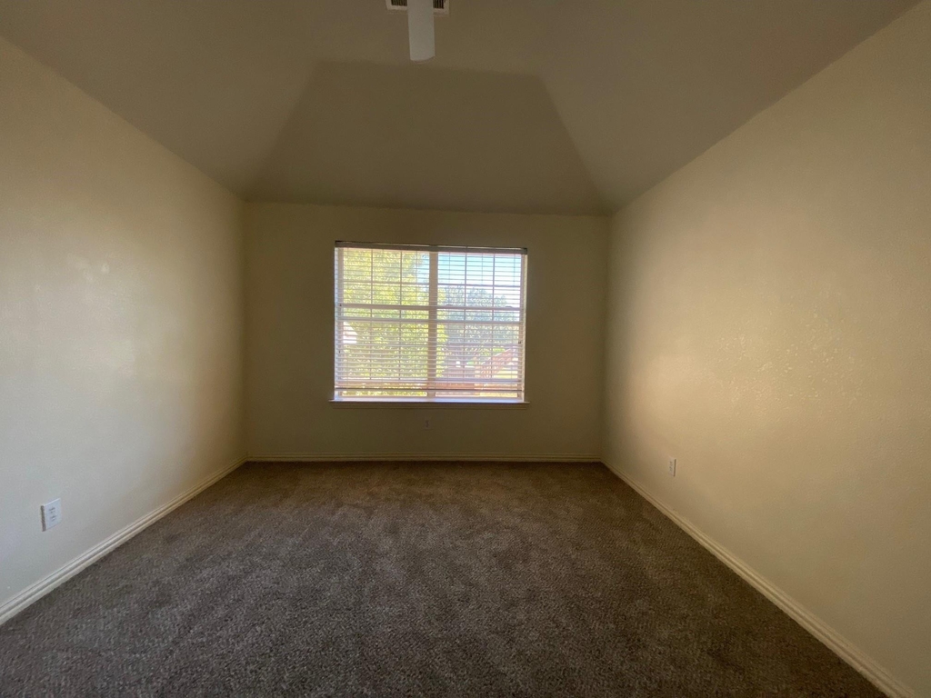 2011 Glen Manor Road - Photo 22