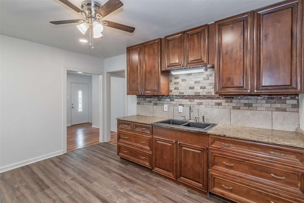 5108 Lyndon Drive - Photo 10