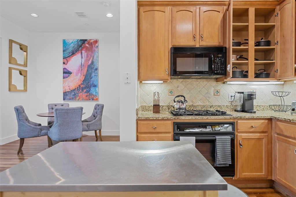 4312 Mckinney Avenue - Photo 5