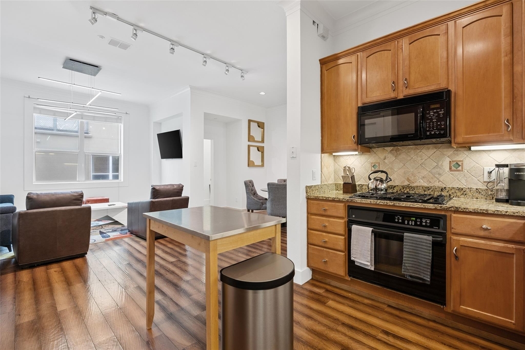 4312 Mckinney Avenue - Photo 7