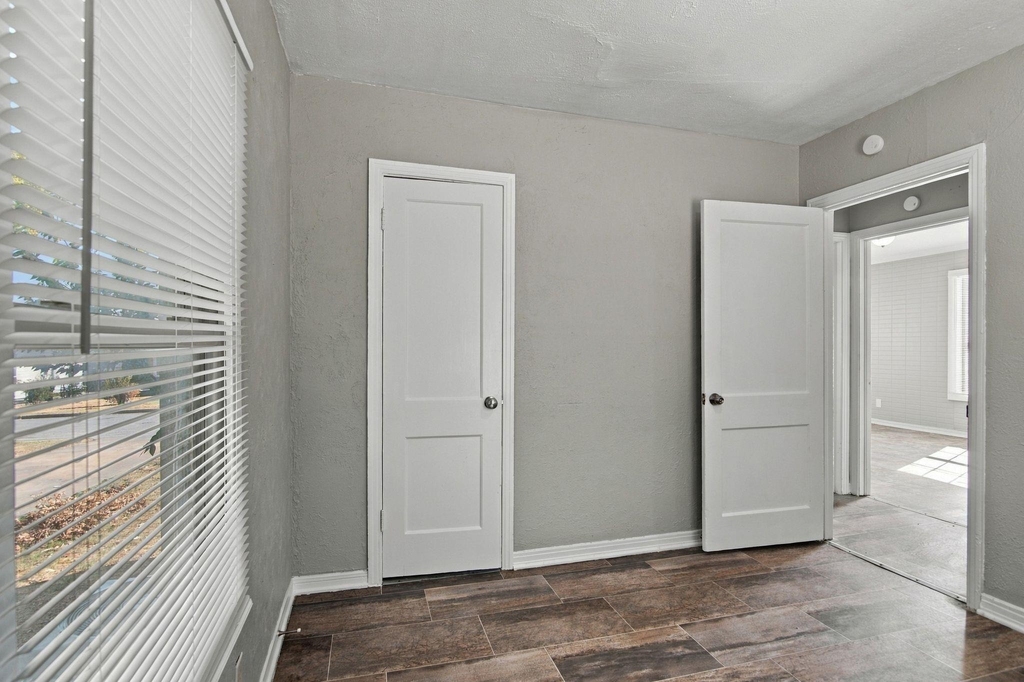 5408 Como Drive - Photo 9
