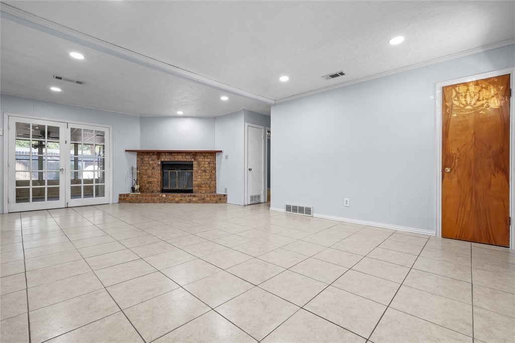 1809 Anderson Street - Photo 4