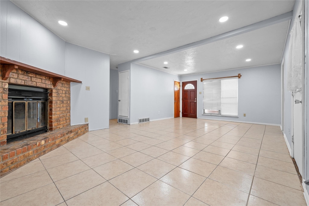 1809 Anderson Street - Photo 8