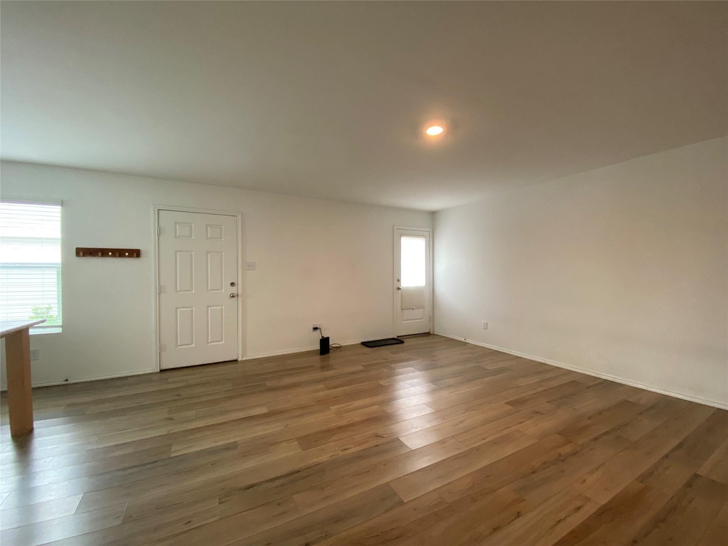 5911 Nyquist Way - Photo 10