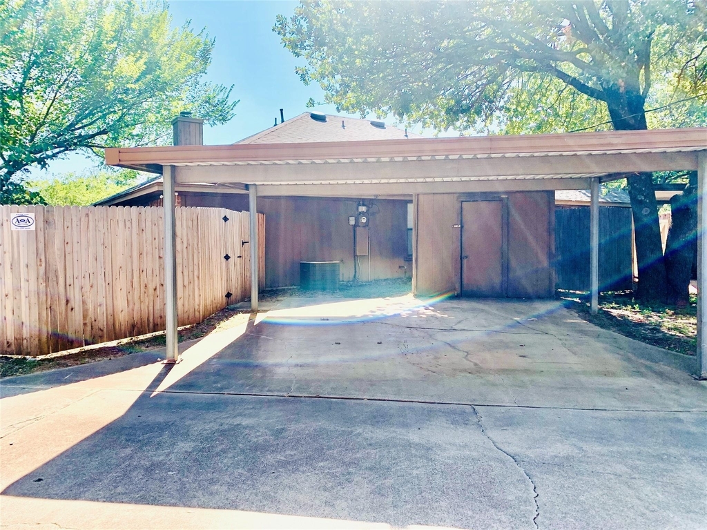2305 Kingsford Court - Photo 14