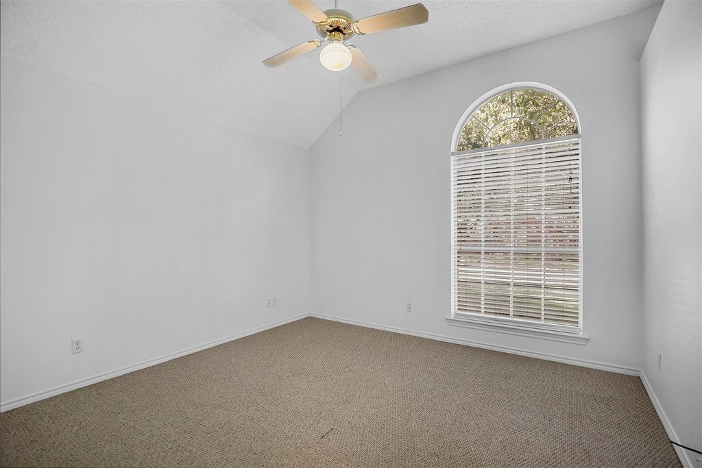 3040 Flamingo Circle - Photo 4