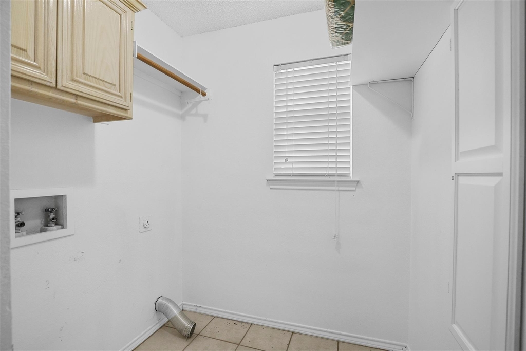 3040 Flamingo Circle - Photo 3