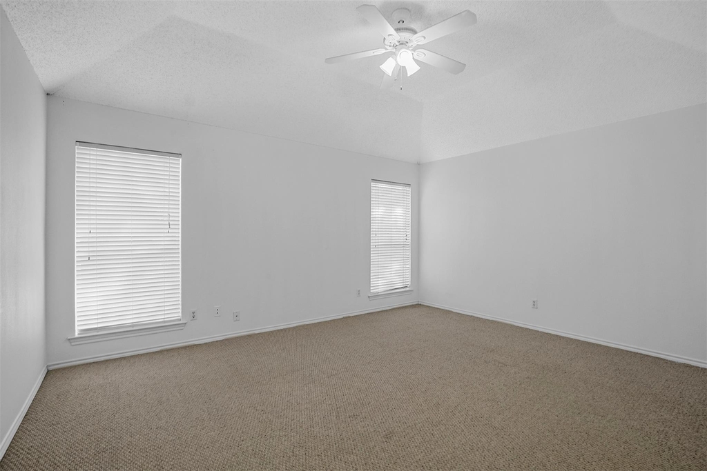 3040 Flamingo Circle - Photo 7