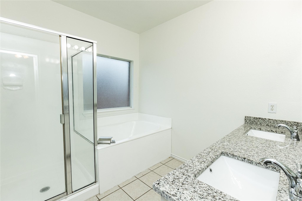 9901 Bend Court - Photo 11