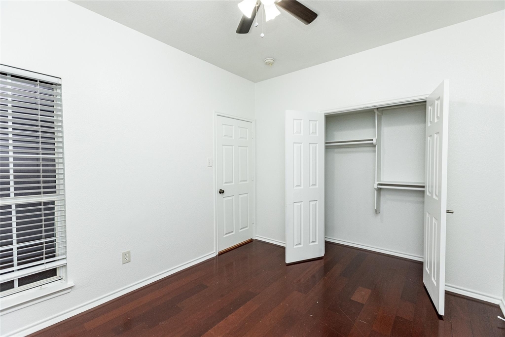 9901 Bend Court - Photo 18